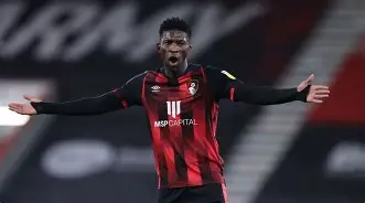 比利亚雷亚尔小胜,保持在西甲竞争中的压力的简单介绍 比利亚雷亚尔小胜,保持在西甲竞争中的压力的简单介绍