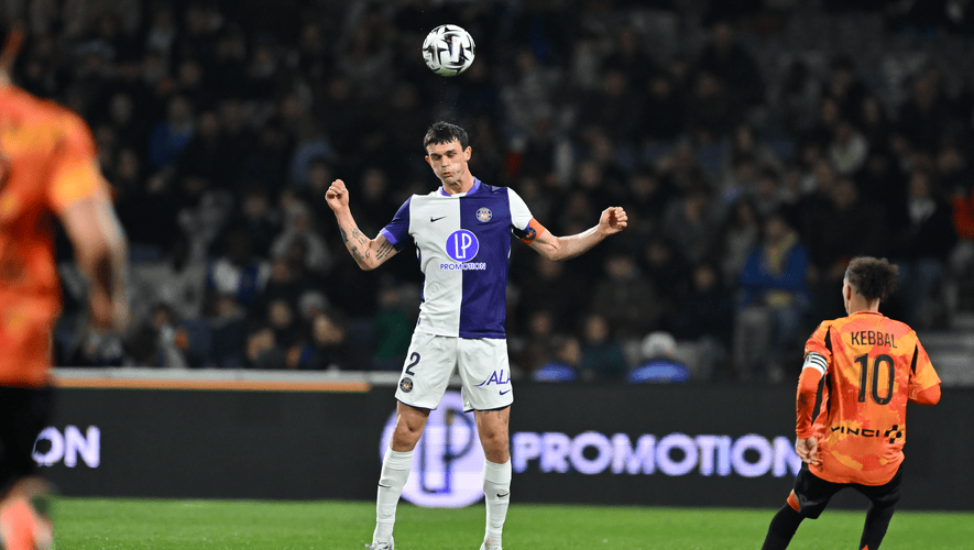 C7娱乐官网-马赛客场大胜图卢兹，保持领先优势