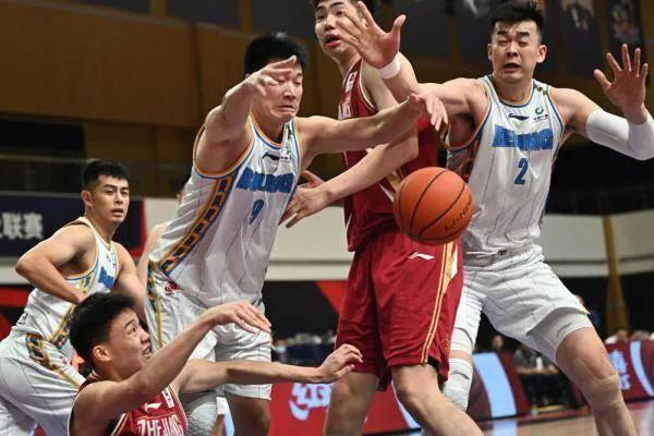 天河二号几次登上top500强榜首